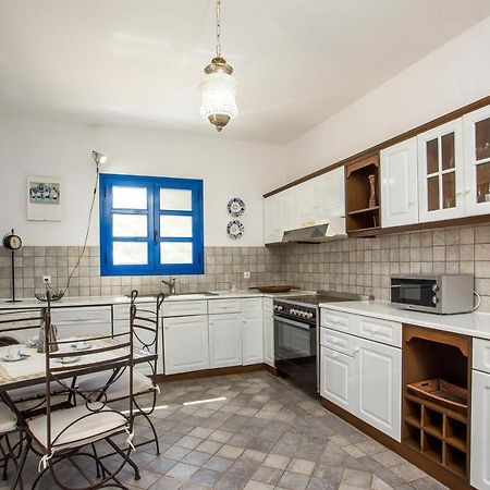 Villa Blue Sapphire Pefki Eksteriør billede