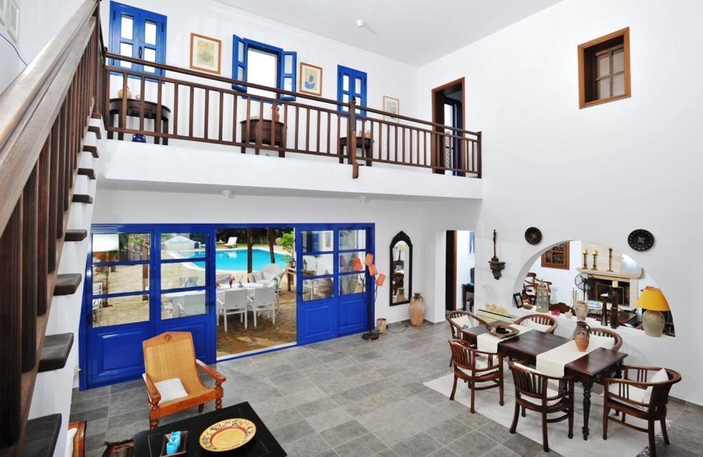 Villa Blue Sapphire Pefki Eksteriør billede